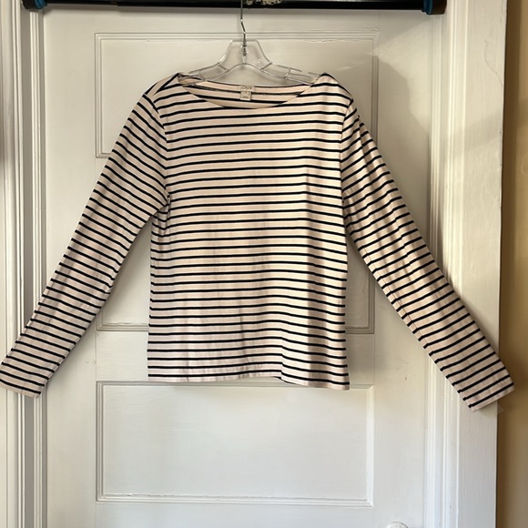J CREW Classic Boatneck Top. Size M Navy/Ivory - Picture 3 of 3